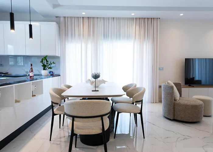 Jaubelli Bliss * Platánion